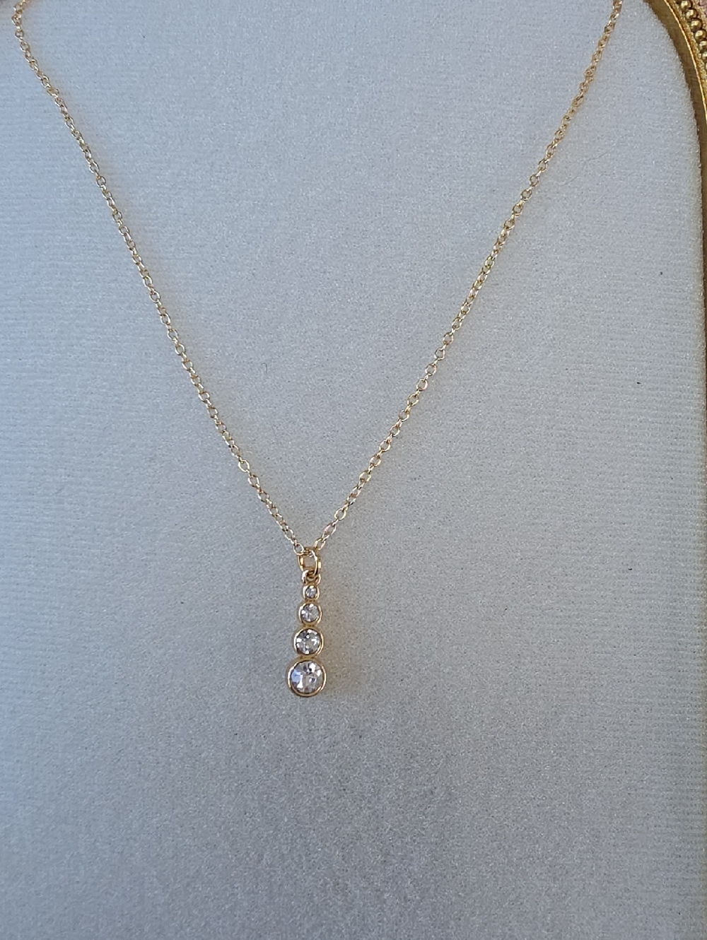 Classic Gold Pendant Necklace with Clear Stones - Elegant Drop Design